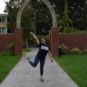 Meet your Posher, Jayci